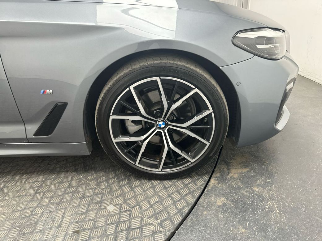 2021 BMW 5 Series