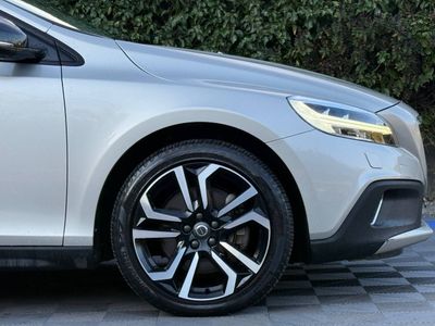 2019 Volvo V40