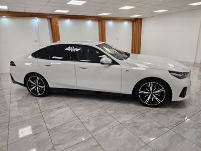 2025 BMW i5