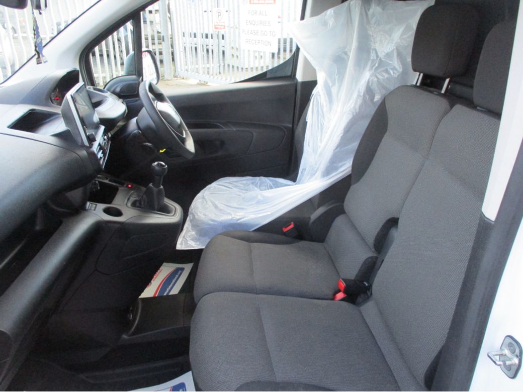 2021 Peugeot Partner