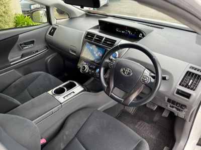 2014 Toyota Prius Alpha