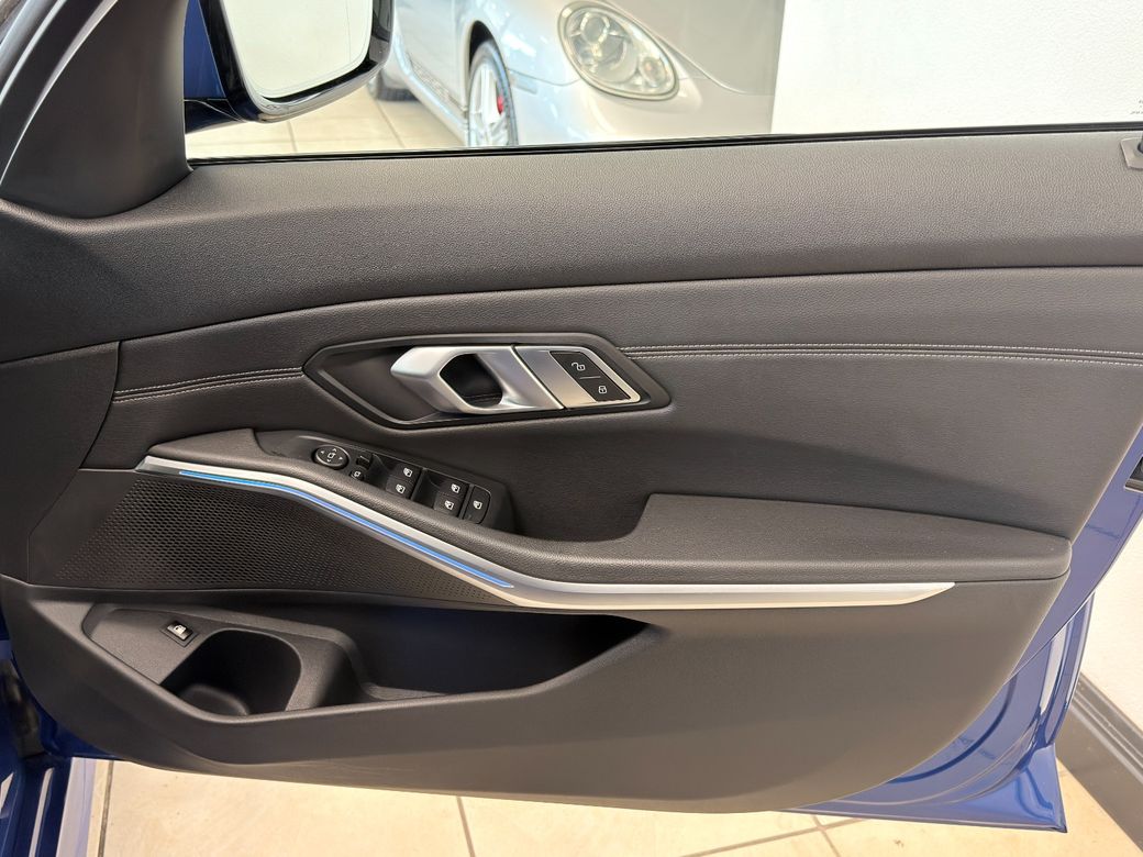 2021 BMW 330
