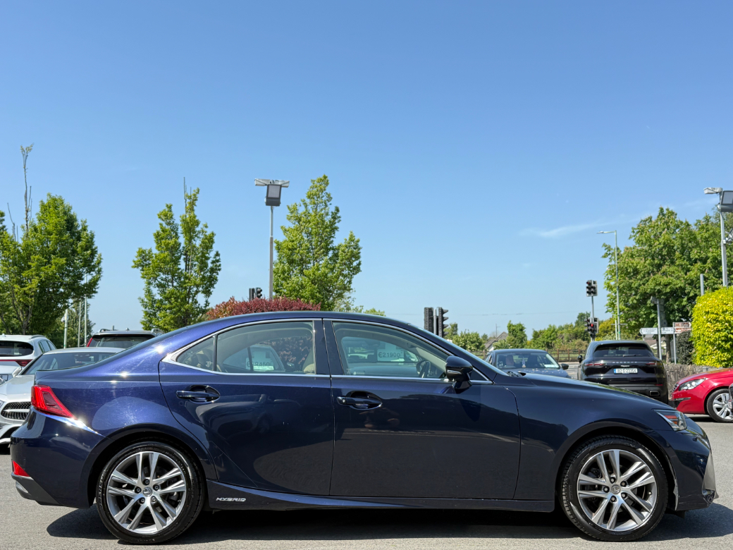 2019 Lexus IS