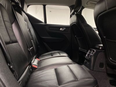 2022 Volvo XC40