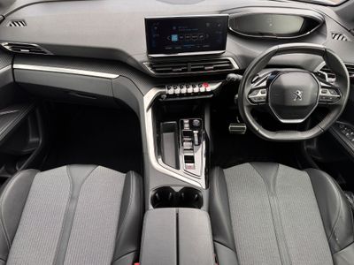 2024 Peugeot 5008