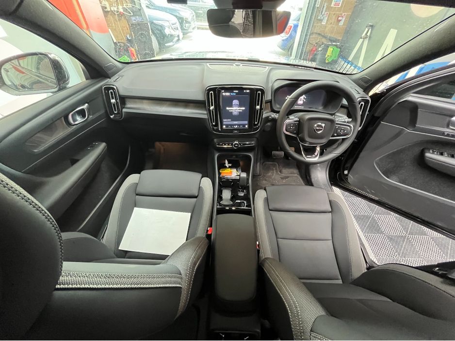 2020 Volvo XC40