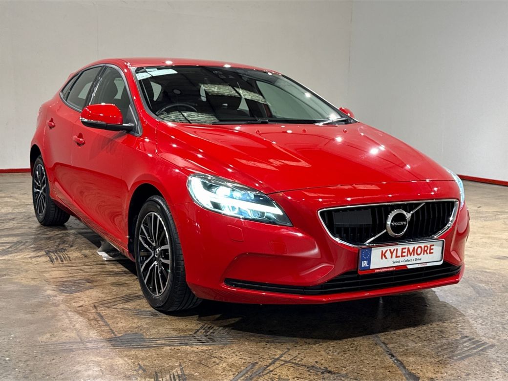 2019 Volvo V40