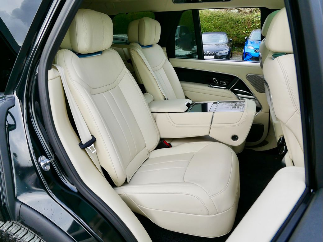 2025 Land Rover Range Rover