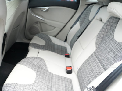 2016 Volvo V40
