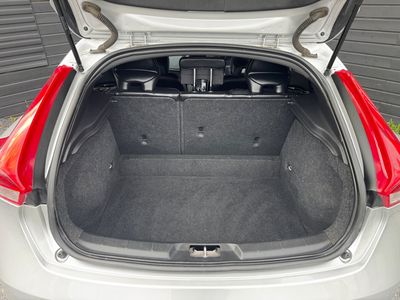 2016 Volvo V40