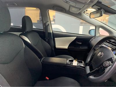 2019 Toyota Prius Alpha