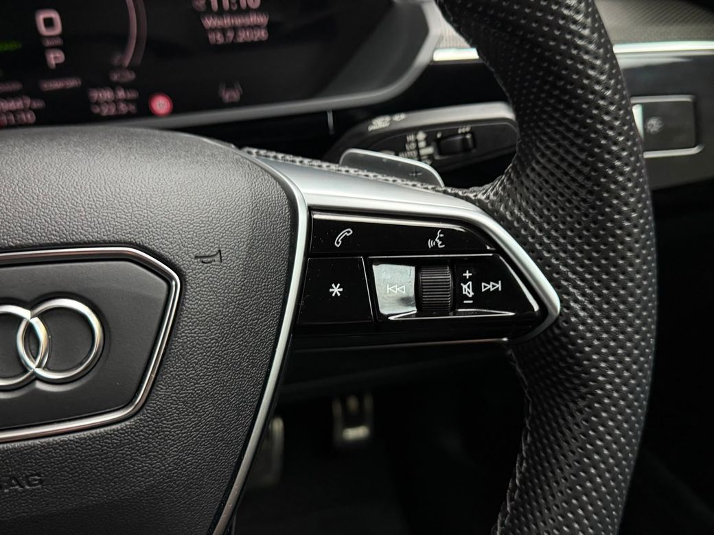 2023 Audi Q8