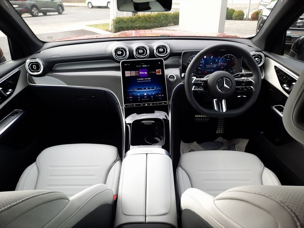 2025 Mercedes-Benz GLC Class