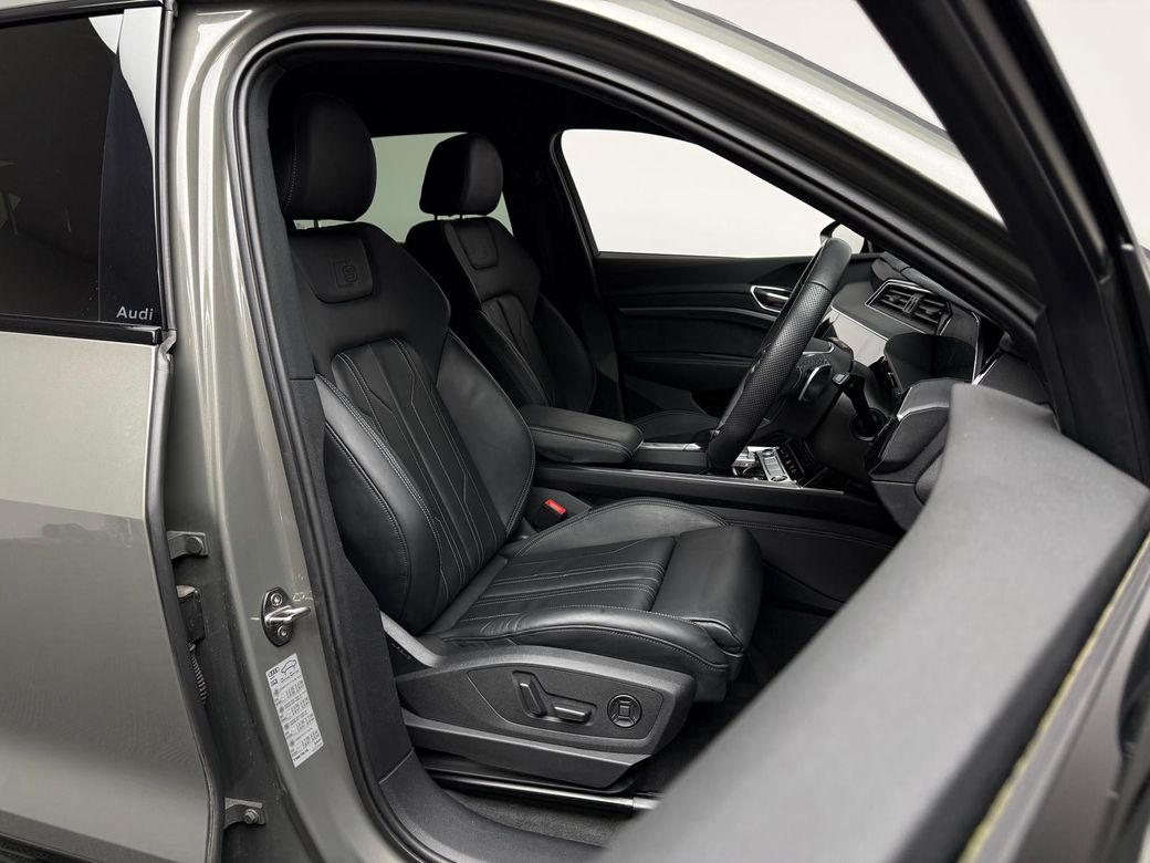 2023 Audi Q8 e-tron