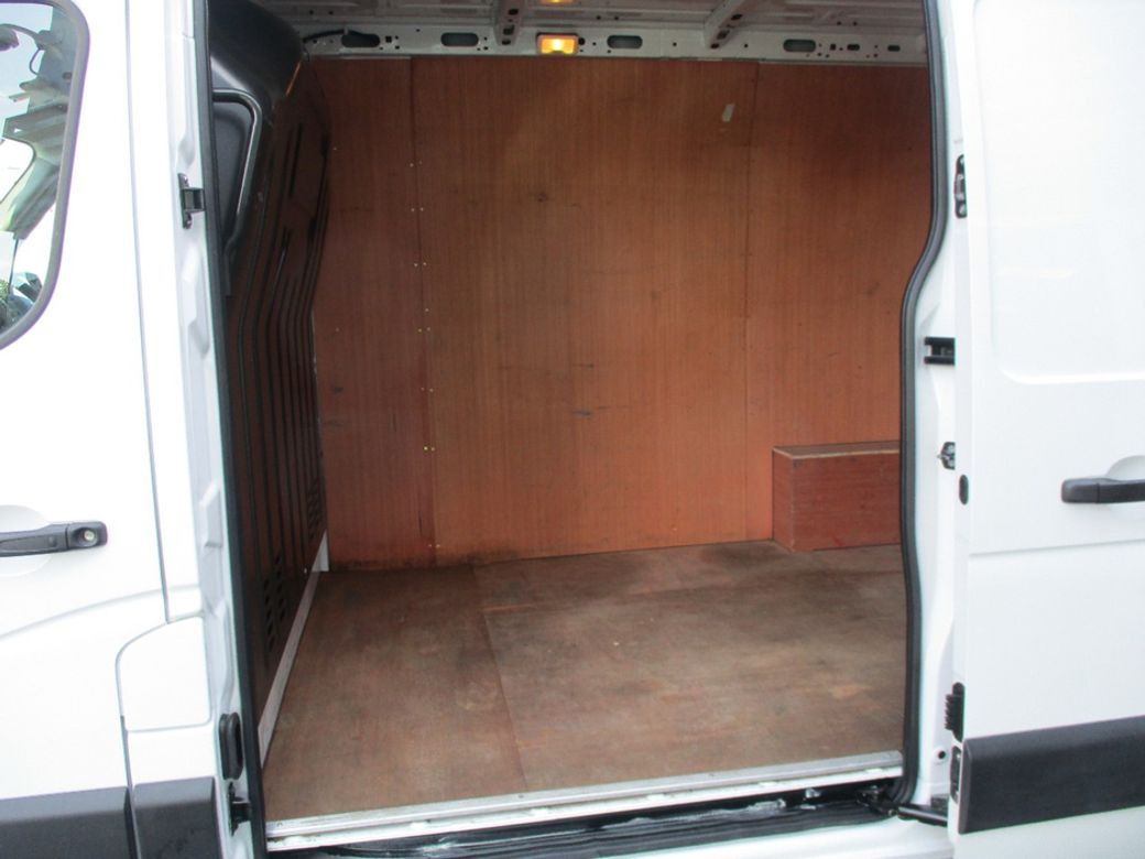 2023 Nissan Interstar
