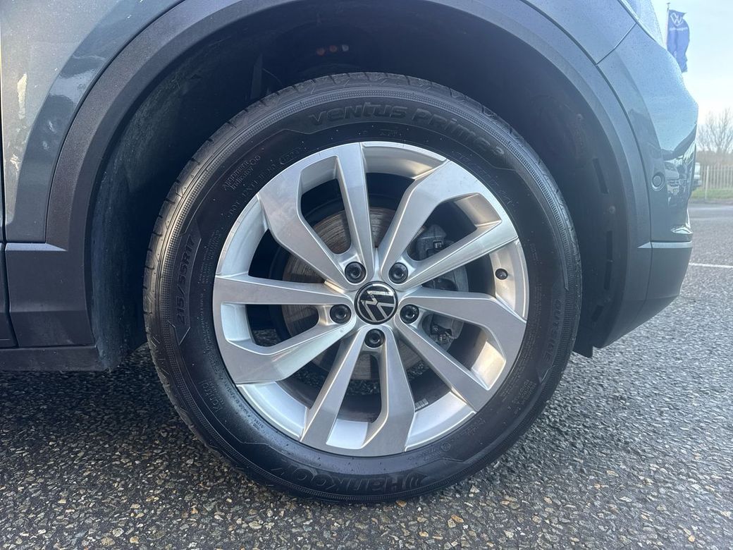 2025 Volkswagen T-Roc