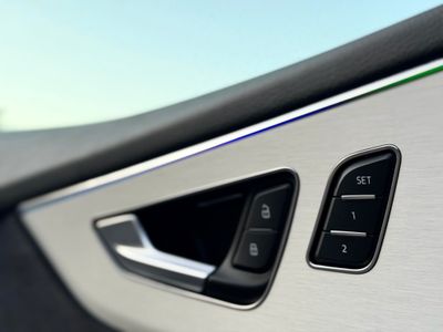 2023 Audi Q8
