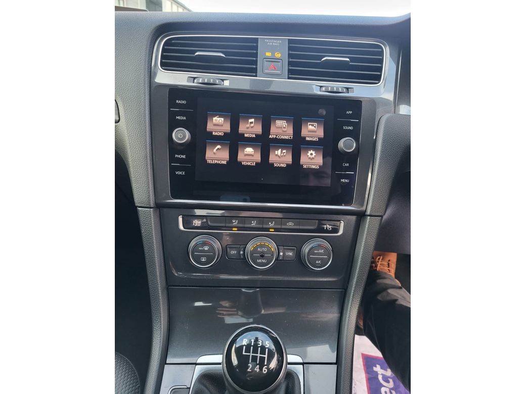 2017 Volkswagen Golf