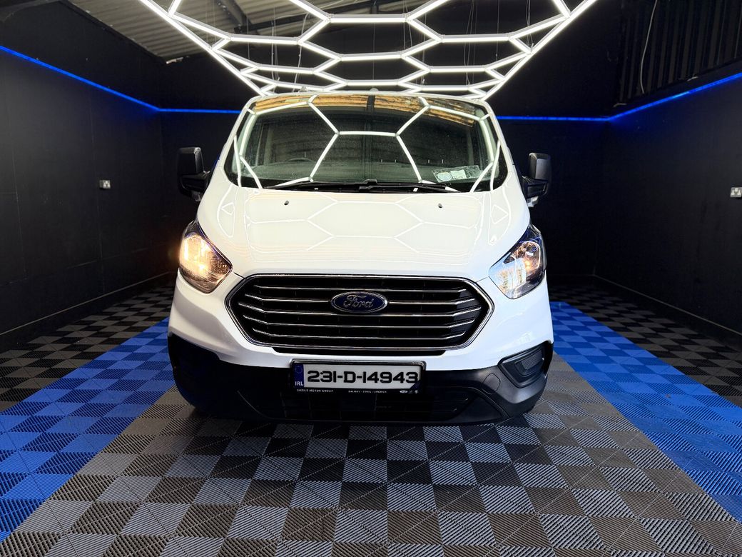 2023 Ford Transit Custom