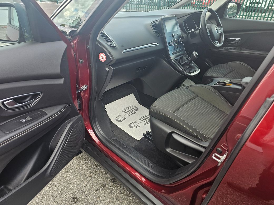 2020 Renault Scenic