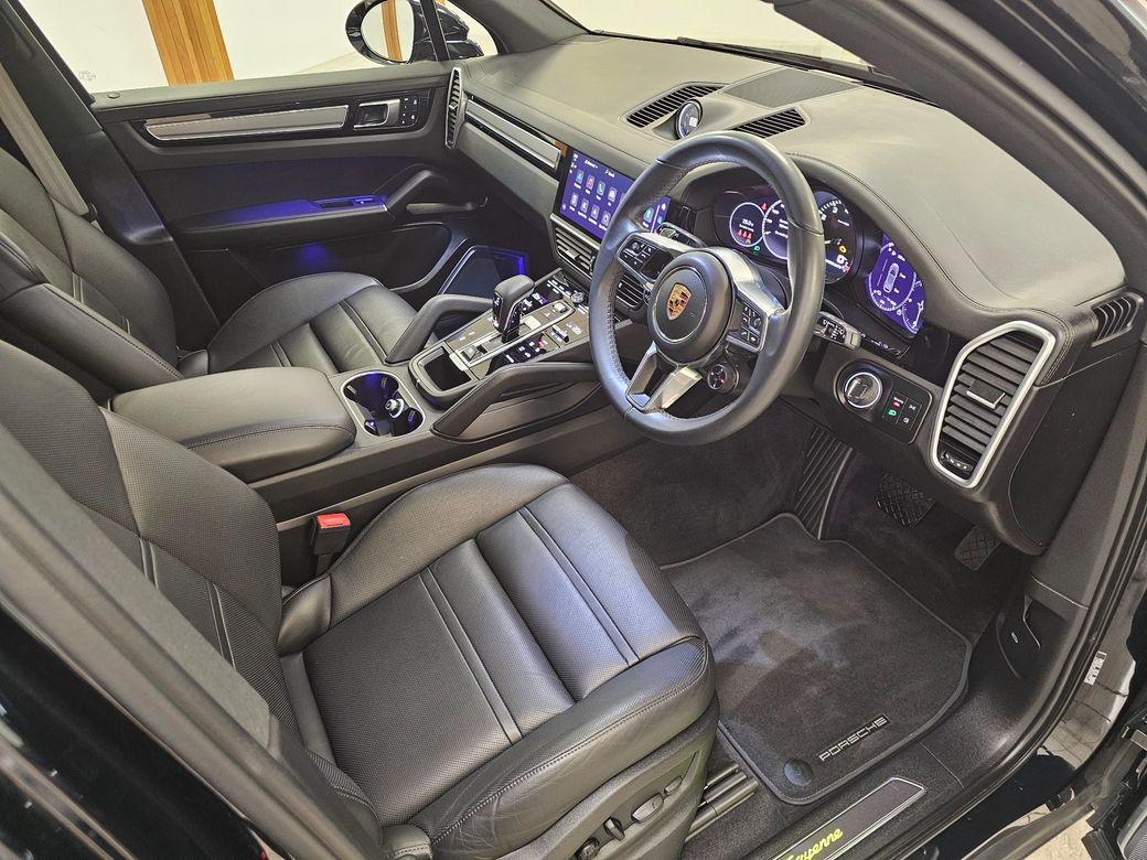 2023 Porsche Cayenne