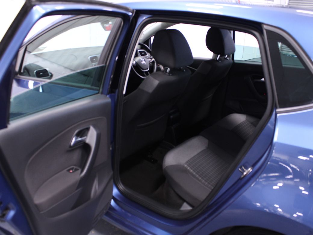 2017 Volkswagen Polo