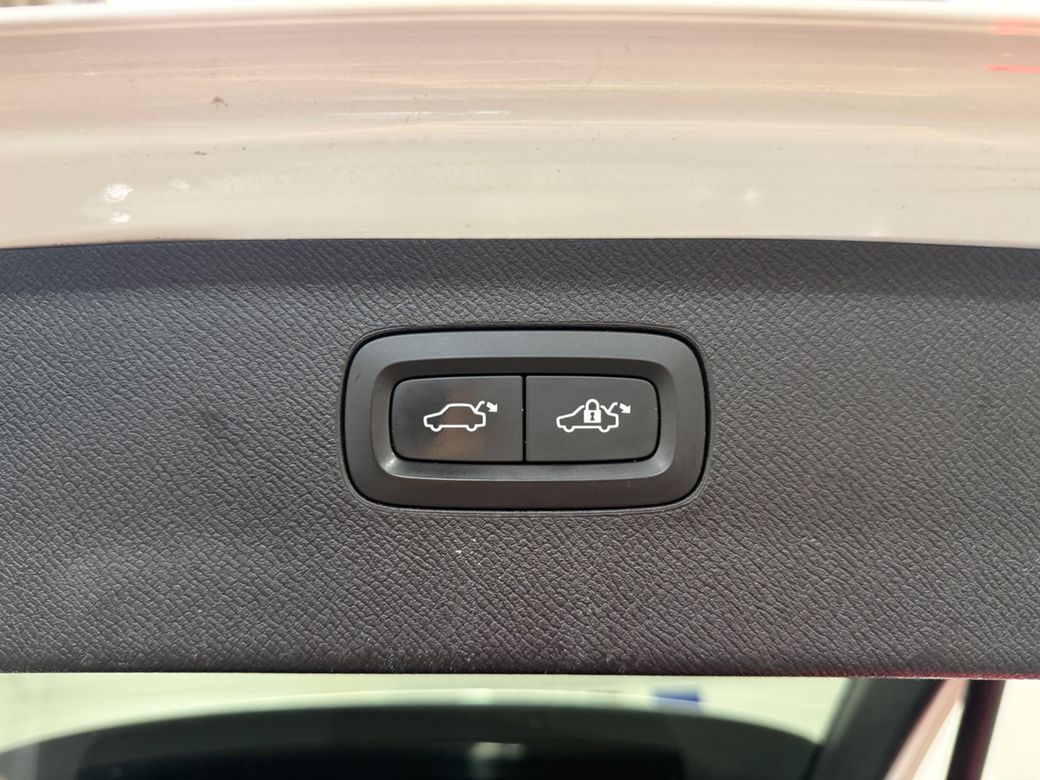 2017 Volvo XC90