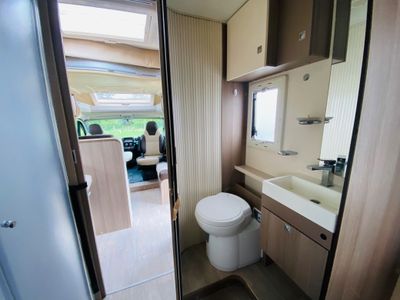 2015 CHAUSSON 718 EB WELCOME R.H.D ISLAND BED 