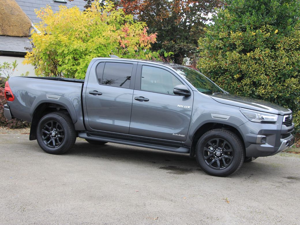 2025 Toyota Hilux