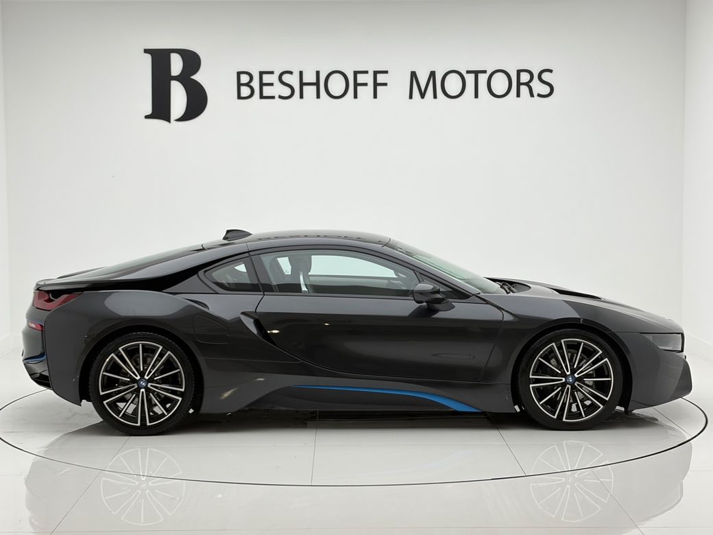 2016 BMW i8
