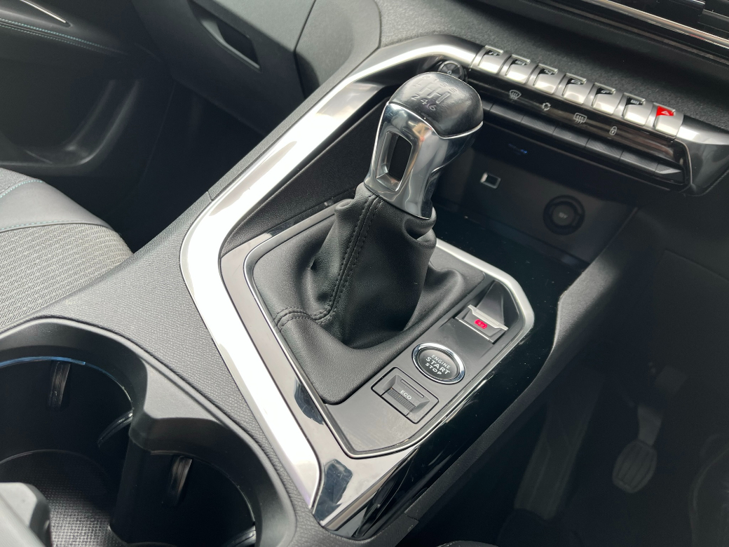 2021 Peugeot 3008