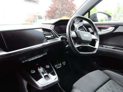 2022 Audi Q4