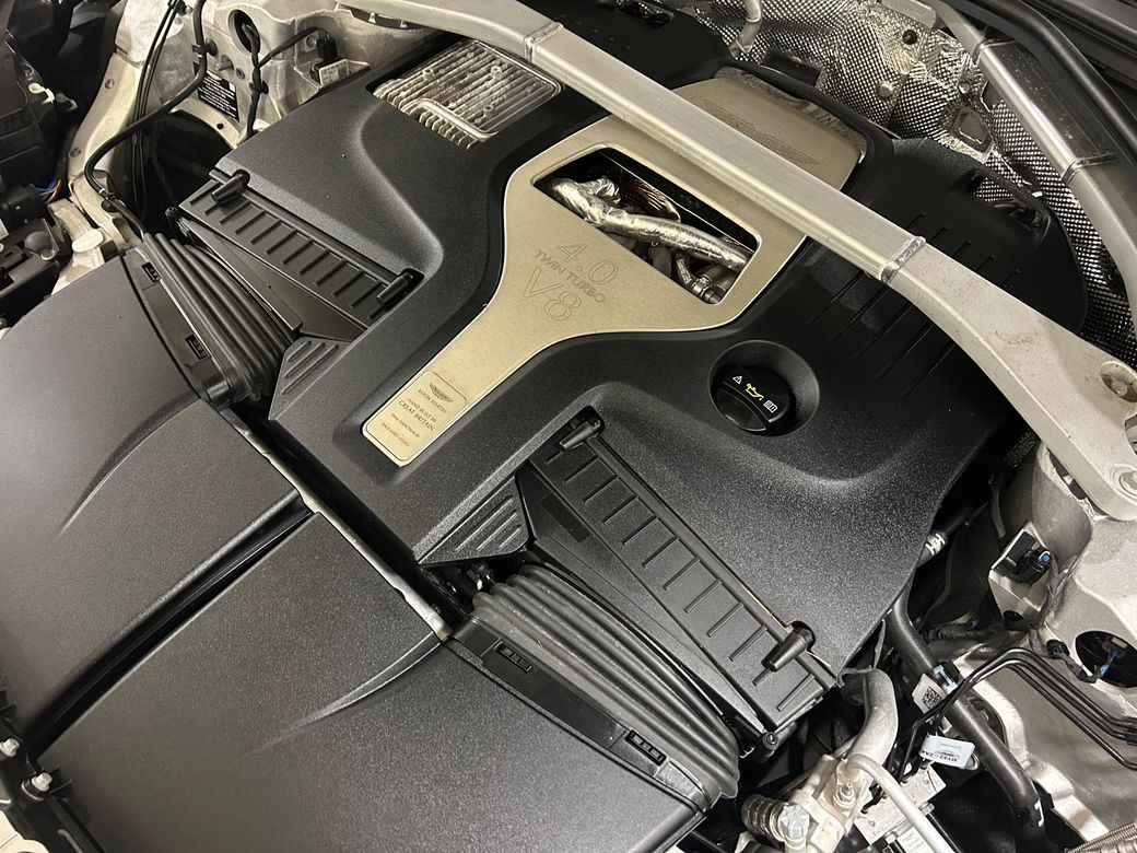 2023 Aston Martin DBX