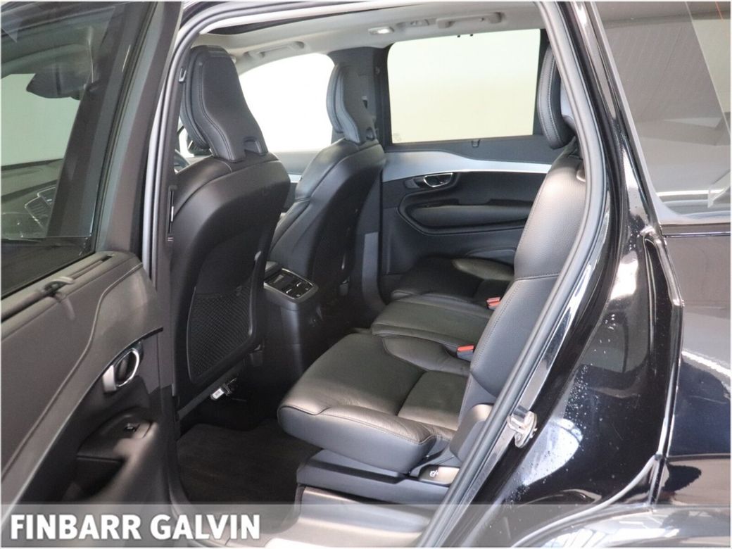 2022 Volvo XC90