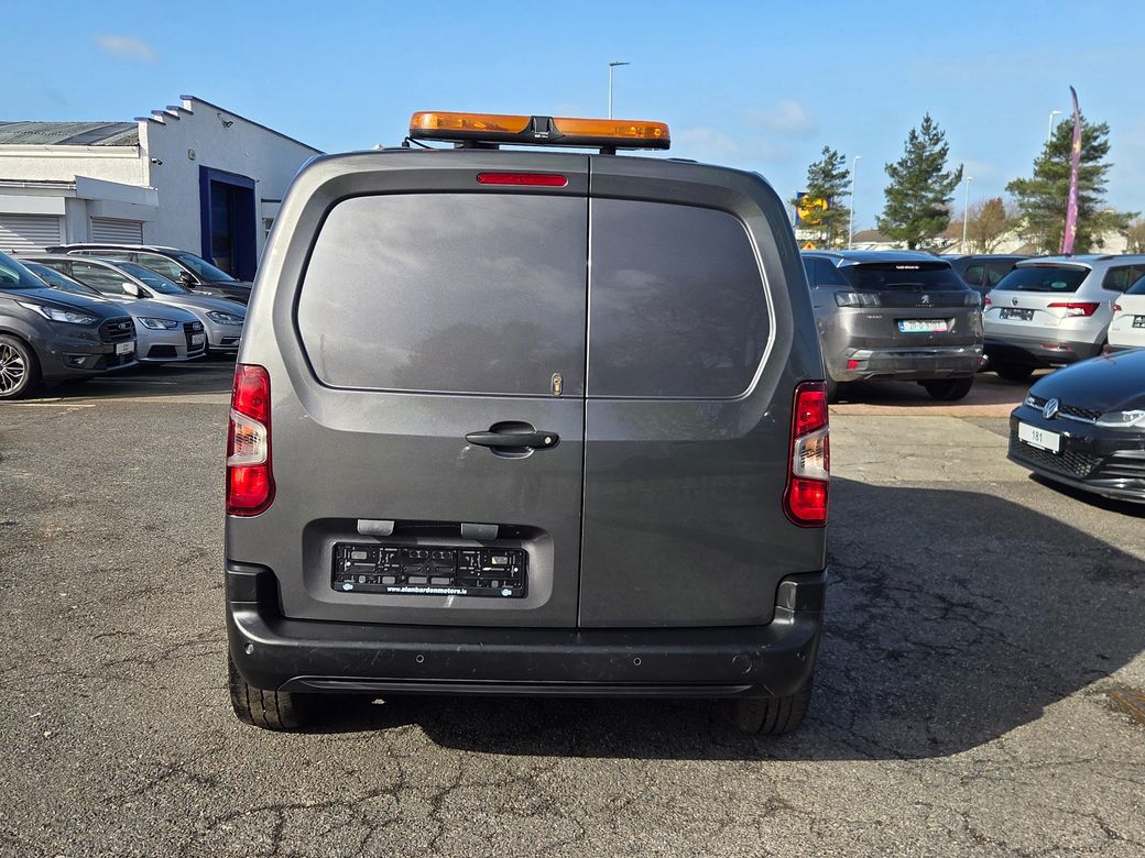 2020 Peugeot Partner