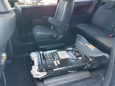 2017 Toyota Estima
