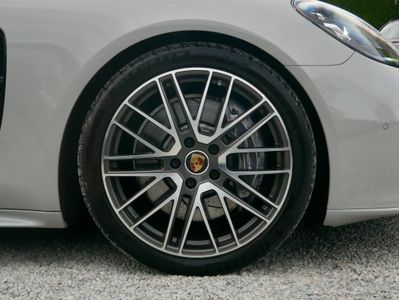 2023 Porsche Panamera