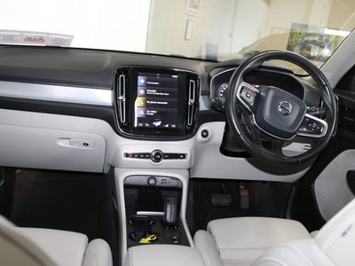 2020 Volvo XC40