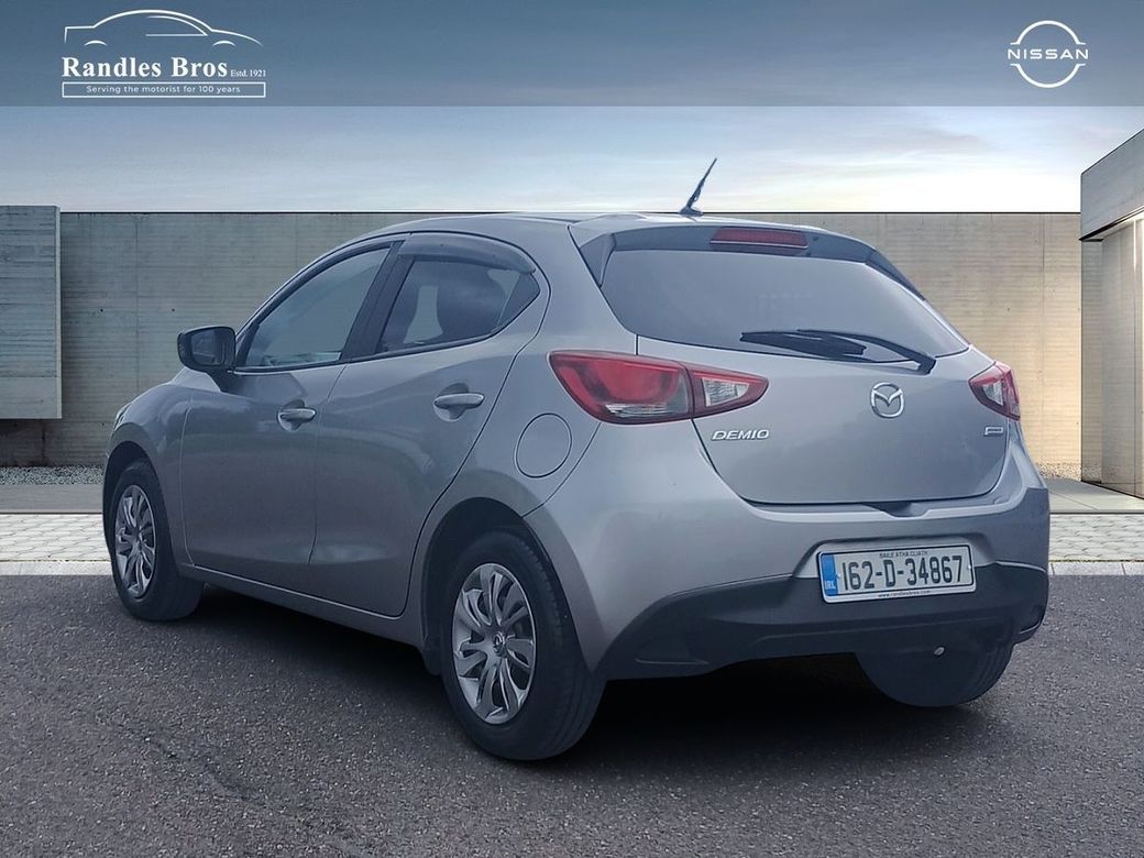 2016 Mazda Demio