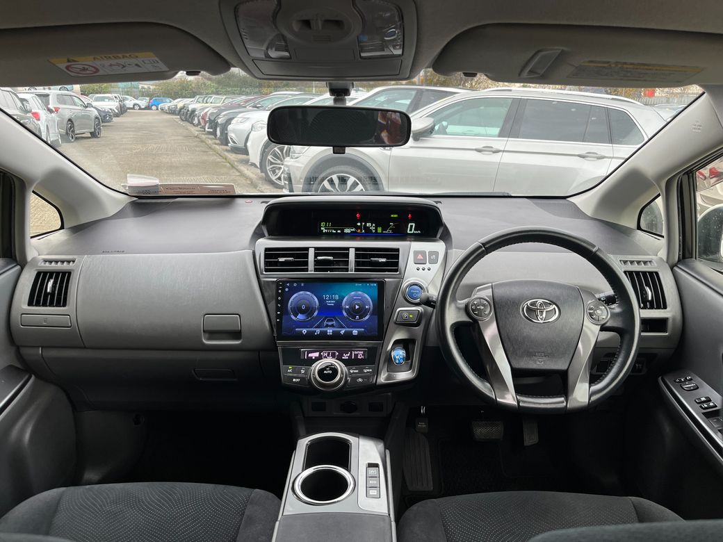 2014 Toyota Prius Alpha