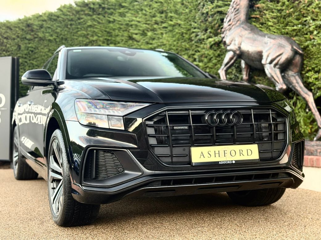 2023 Audi Q8