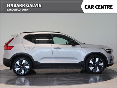 2025 Volvo XC40
