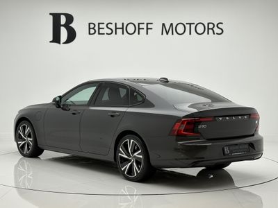 2022 Volvo S90