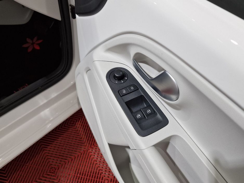 2020 Volkswagen up!
