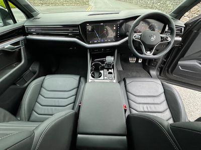 2023 Volkswagen Touareg