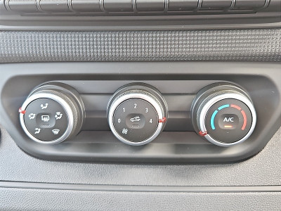 2025 Renault Trafic