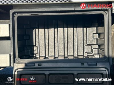 2025 White Isuzu NPR