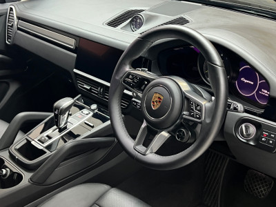 2023 Porsche Cayenne