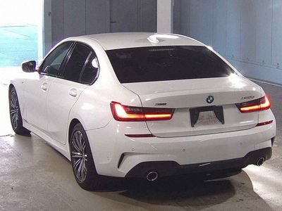 2019 BMW 320