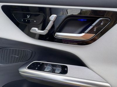 2025 Mercedes-Benz GLC Class